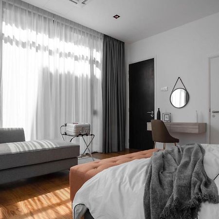 Lavanya H Villa 12A Luxury Bungalow With Private Swimming Pool H 豪华泳池别墅 Pantai Cenang  Buitenkant foto