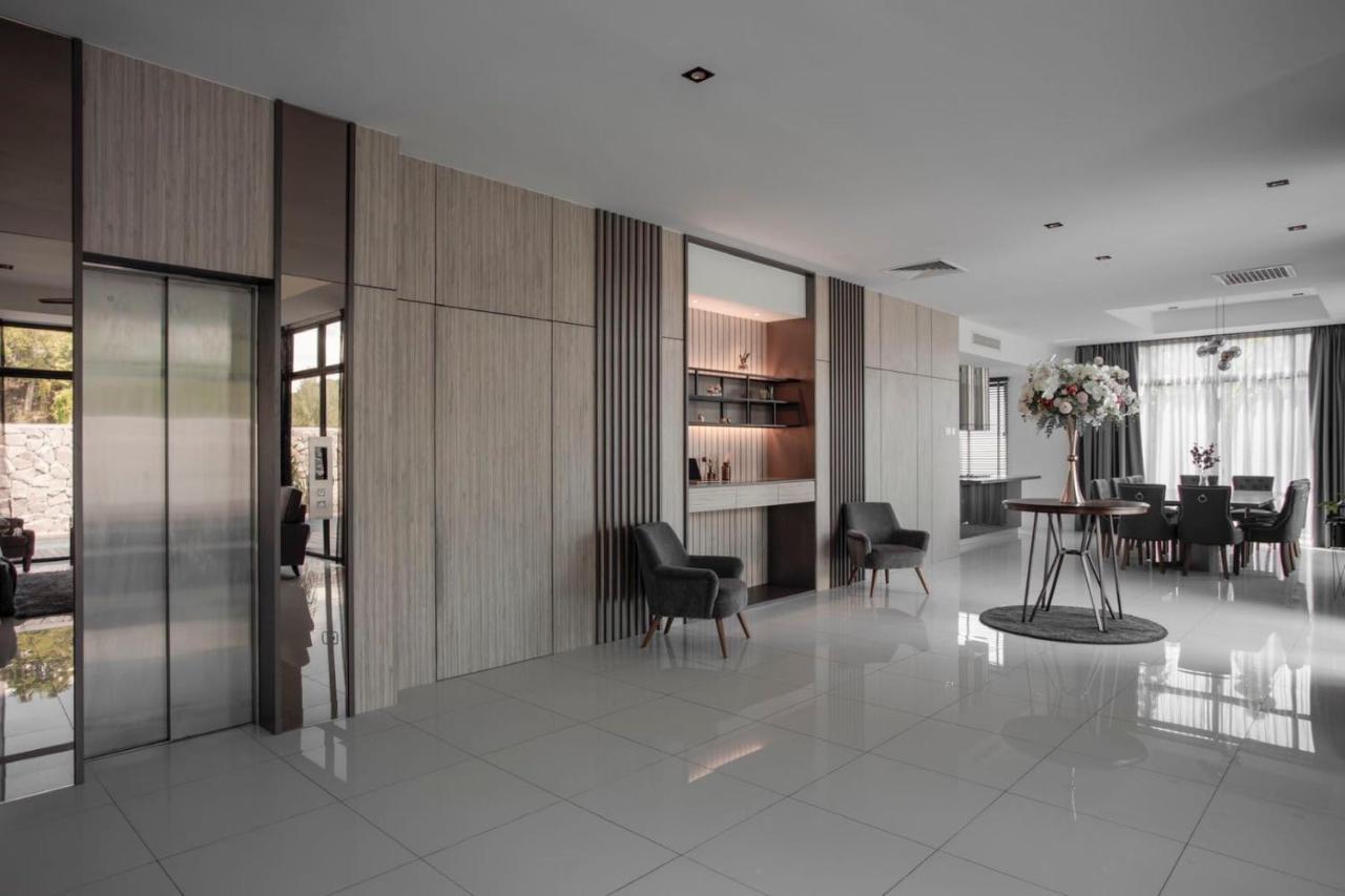 Lavanya H Villa 12A Luxury Bungalow With Private Swimming Pool H 豪华泳池别墅 Pantai Cenang  Buitenkant foto